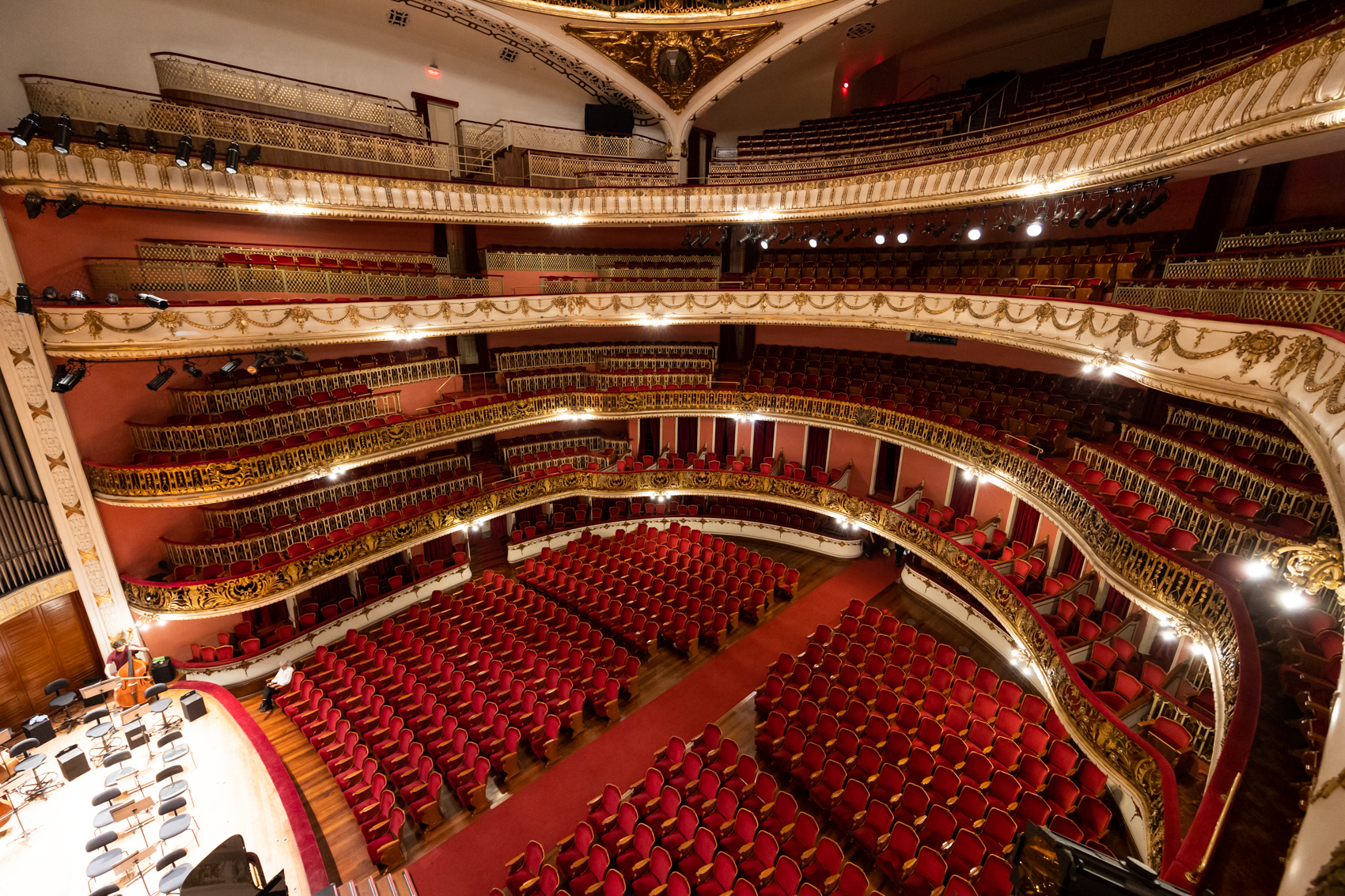 Foto da plateia da Sala de Espetáculos do Theatro Municipal